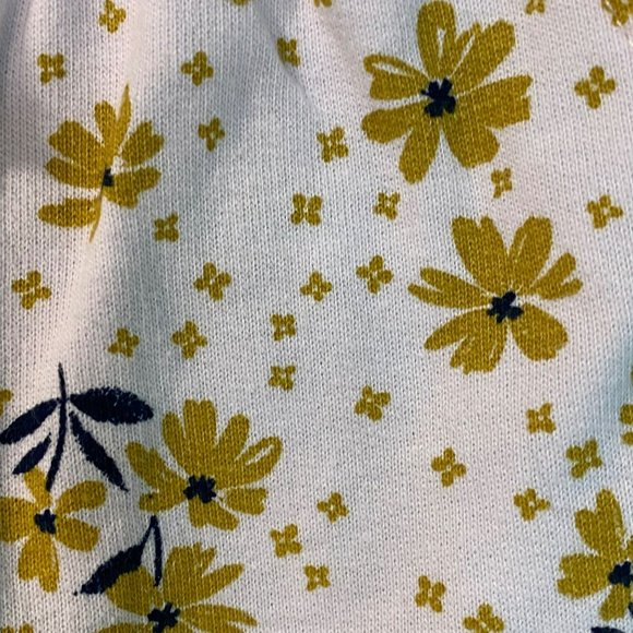 Carter's Baby New Born 3 Piece Outfit Set Pants, Zip Up Vest, Bodysuit Floral - Picture 2 of 10